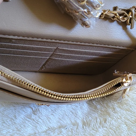 bebe Chica👩 Stud Crossbody Bag in Beige - NWT - Picture 13 of 16